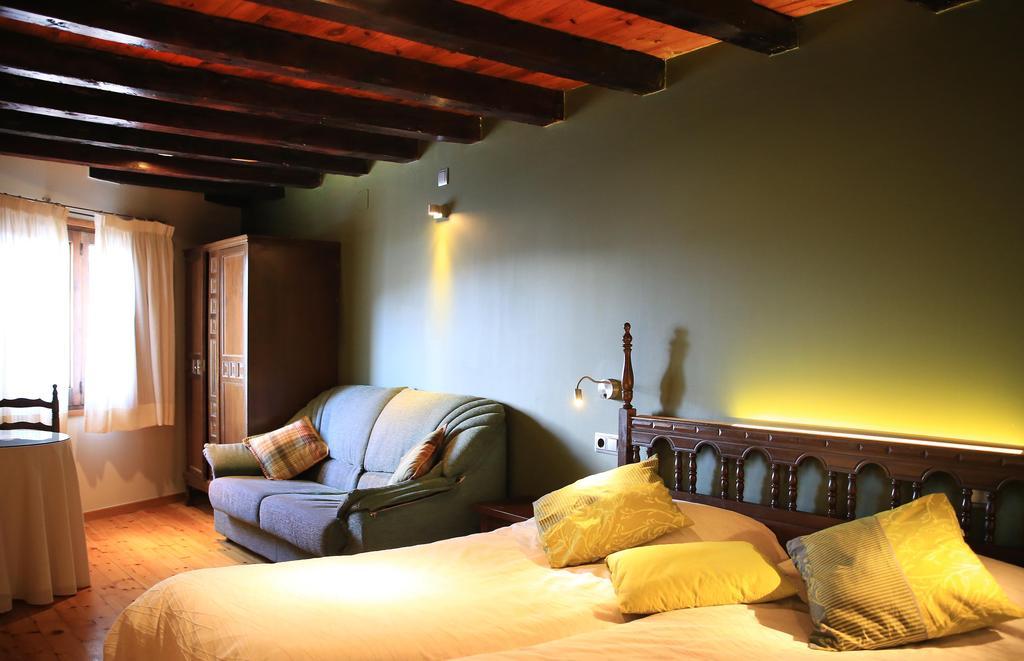 Hotel Can Borrell Meranges エクステリア 写真